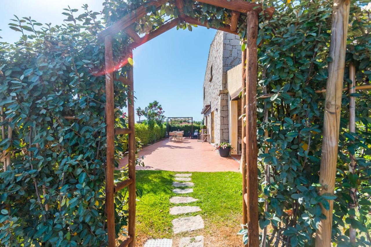 Hotel Relais Del Borgo- Domo Porto San Paolo  Exteriér fotografie